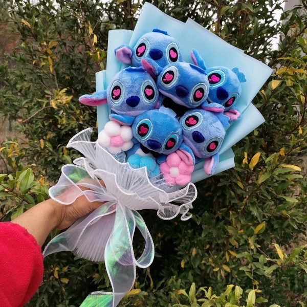 bouquet de peluche stitch bleu et amoureux
