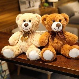 ours en peluche mignon et petit